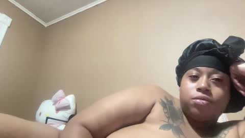 ih8vyx online show from October 22, 3:18 am