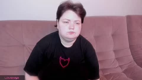 Snapshot of ihaveasecret_ chatting on January 11, 7:05 pm Alice online show from January 11, 7:05 pm