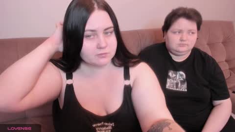 Snapshot of ihaveasecret_ chatting on January 18, 7:37 pm Alice online show from January 18, 7:37 pm