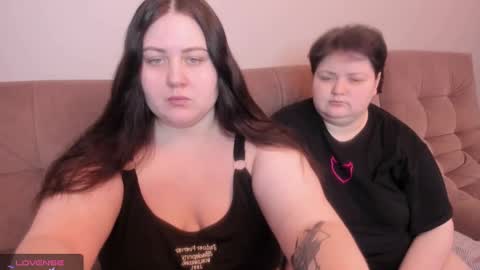 Snapshot of ihaveasecret_ chatting on January 24, 8:32 pm Alice online show from January 24, 8:32 pm