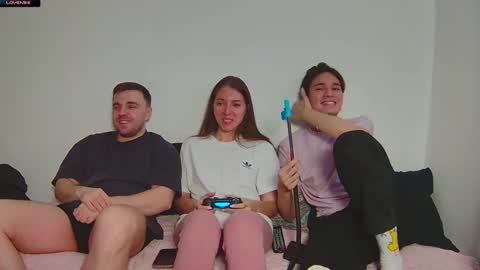 Julia and Mira online show from January 20, 1:21 pm