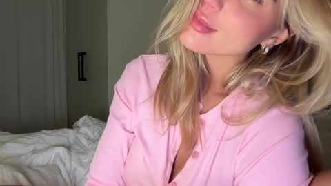 Ivy online show from December 14, 5:40 am