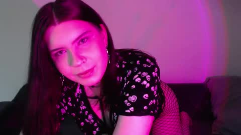 Snapshot of iintimate_flesh chatting on September 12, 10:21 pm Vella online show from September 12, 10:21 pm