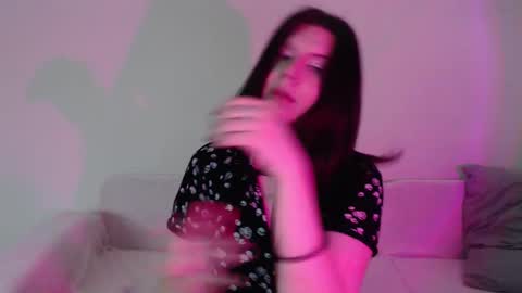 Snapshot of iintimate_flesh chatting on October 6, 10:02 am Vella online show from October 6, 10:02 am