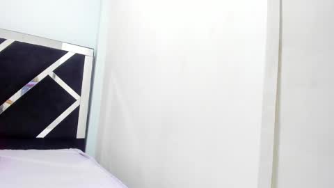 Isabella online show from November 6, 1:23 pm