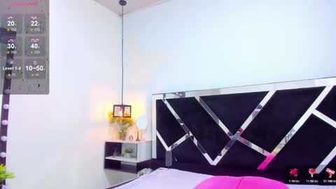 Isabella online show from November 26, 1:01 pm