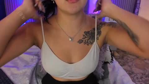 Isa online show from February 19, 2:55 pm