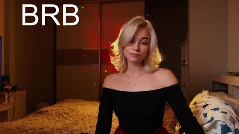 ileanacampbel online show from January 1, 5:54 am