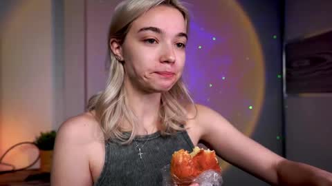 ileanacampbel online show from March 12, 3:57 am