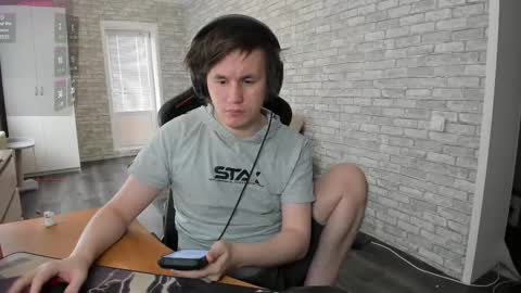 iliaskris online show from March 1, 9:07 am