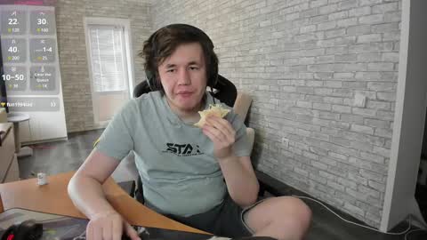 Snapshot of iliaskrislove chatting on March 2, 5:54 am iliaskris online show from March 2, 5:54 am