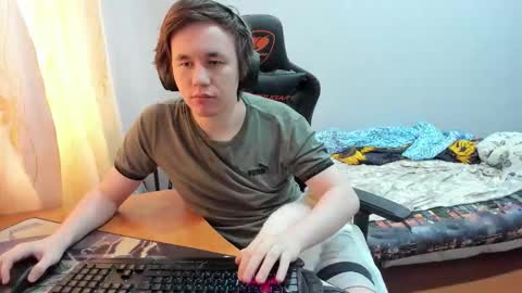 iliaskris online show from September 9, 10:04 am