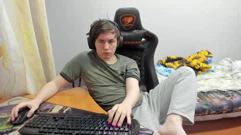 iliaskris online show from September 13, 5:46 pm