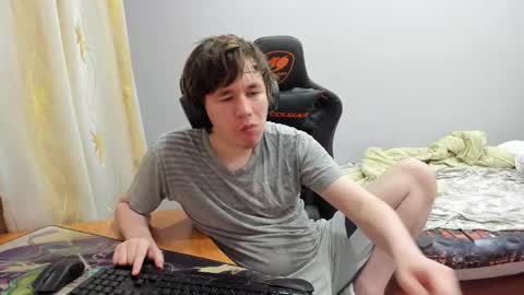 iliaskris online show from September 16, 11:39 pm