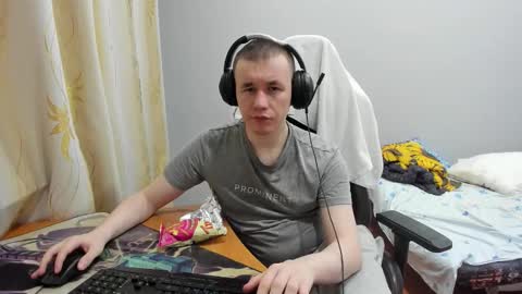 iliaskris online show from October 1, 3:07 pm