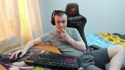 iliaskris online show from October 15, 4:45 am