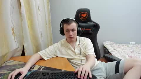 Snapshot of iliaskrislove chatting on November 10, 10:20 pm iliaskris online show from November 10, 10:20 pm