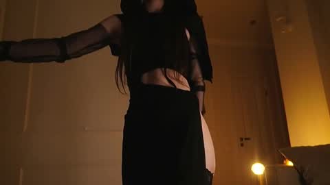 Snapshot of illona_harriss chatting on October 31, 7:04 pm illona_harriss online show from October 31, 7:04 pm