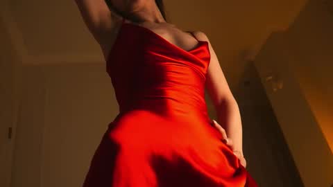 Snapshot of illona_harriss chatting on December 5, 4:36 pm illona_harriss online show from December 5, 4:36 pm