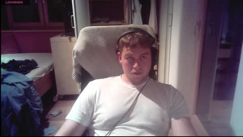 iloveyoutoo2000 online show from October 6, 6:05 pm