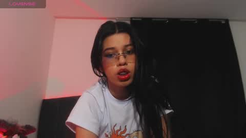 Snapshot of ily_bea chatting on January 15, 1:12 am Ily Bea online show from January 15, 1:12 am