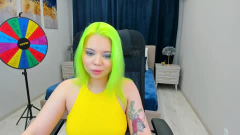 Snapshot of im__youre_sunshine chatting on January 9, 10:41 pm Roxy online show from January 9, 10:41 pm