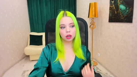 Snapshot of im__youre_sunshine chatting on February 14, 5:46 pm Roxy online show from February 14, 5:46 pm