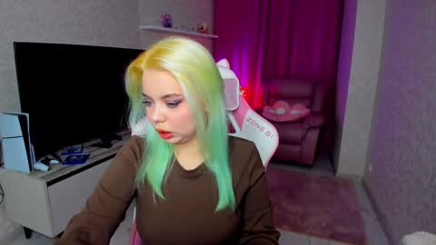 Snapshot of im__youre_sunshine chatting on November 22, 5:23 pm Roxy online show from November 22, 5:23 pm