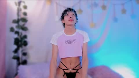 Snapshot of im_alejo chatting on October 19, 2:23 am Alejo independent model online show from October 19, 2:23 am