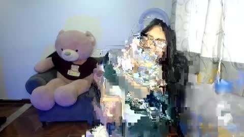 Alyn online show from February 1, 3:50 pm