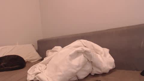 Amariah                          online show from October 19, 8:31 pm