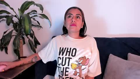 Snapshot of im_amber_ chatting on October 23, 2:05 pm amber online show from October 23, 2:05 pm