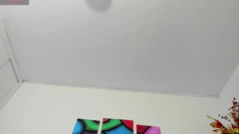 Angela online show from December 10, 6:17 pm