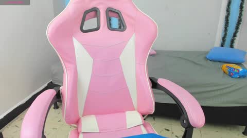 Angela online show from January 6, 9:41 am