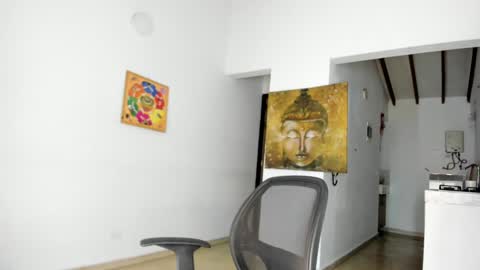 criss online show from December 7, 4:09 am