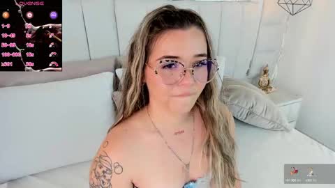 DAHLIA online show from January 15, 10:57 pm