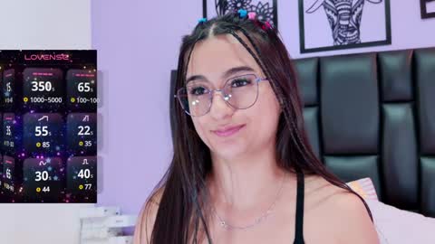 Eliza online show from February 4, 8:59 pm