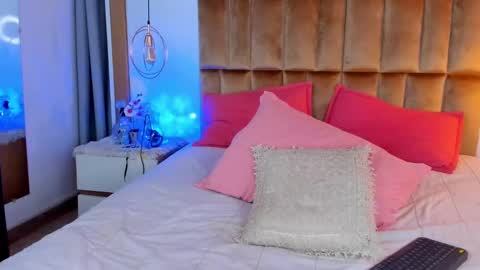 Anna  online show from March 3, 2:59 pm