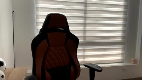 Laia online show from January 7, 6:56 pm