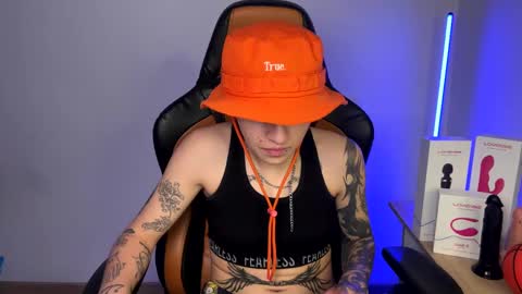 Laia online show from January 23, 2:23 am