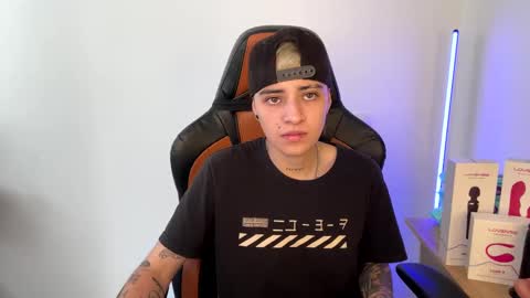 Laia online show from February 8, 1:11 pm