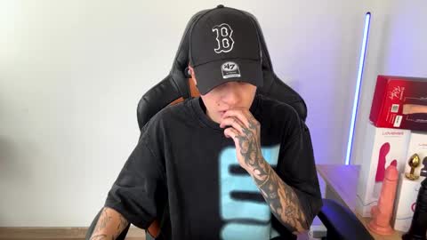 Laia online show from February 22, 8:09 pm