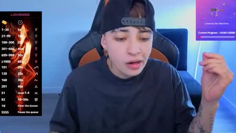 Laia online show from September 12, 7:25 pm