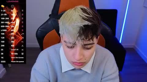 Laia online show from October 28, 12:25 am