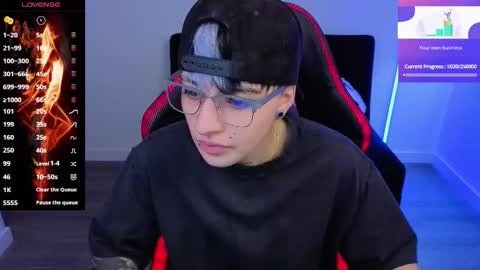 Laia online show from November 16, 9:09 pm