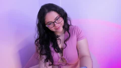 mei mei uwu online show from October 22, 12:00 am