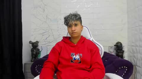 im_milan_rs online show from February 17, 12:43 am