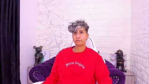 im_milan_rs online show from February 19, 12:25 am