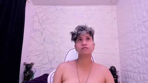 im_milan_rs online show from March 5, 12:38 am