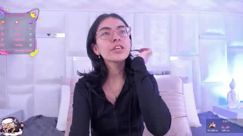 Moly  online show from November 9, 3:32 pm